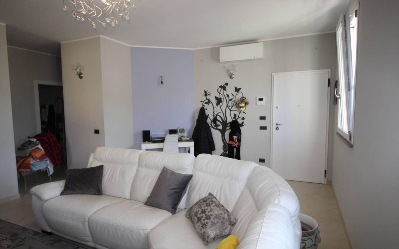 Villa in vendita a San Vincenzo (LI) - rif. 149 vsv