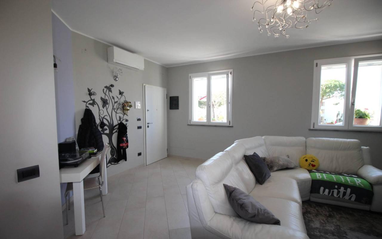 Villa in vendita a San Vincenzo (LI) - rif. 149 vsv