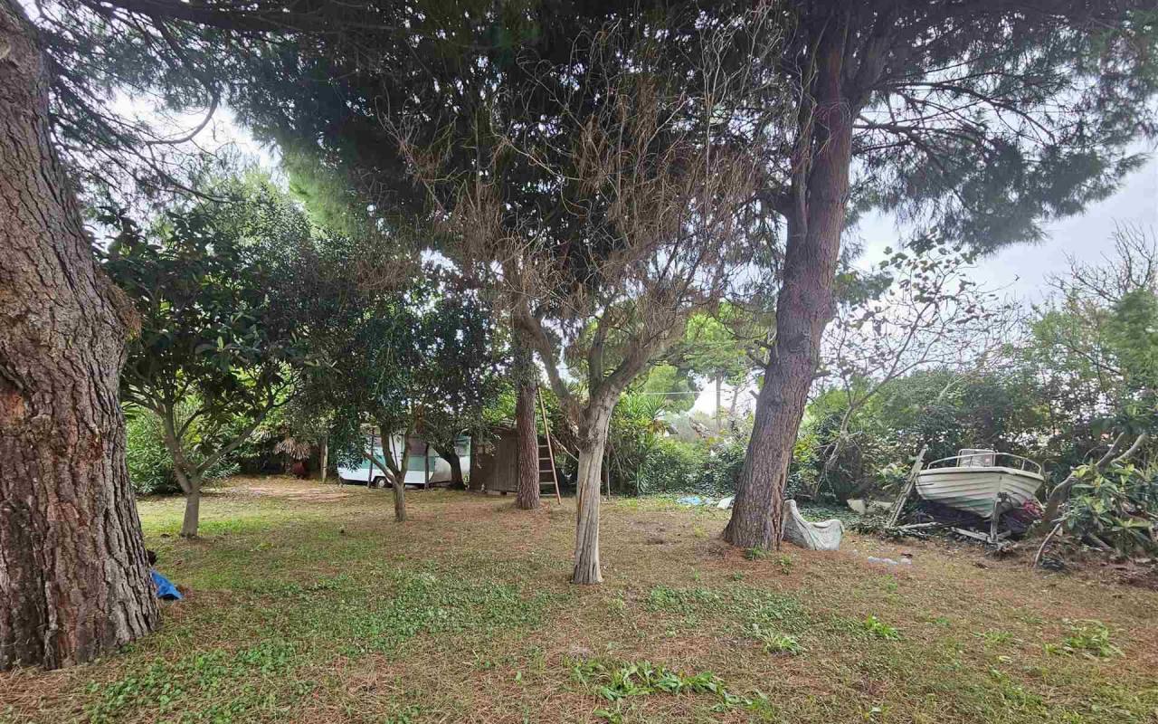 Terreno o annesso agricolo in vendita a Baratti (LI) - rif. 212 vf