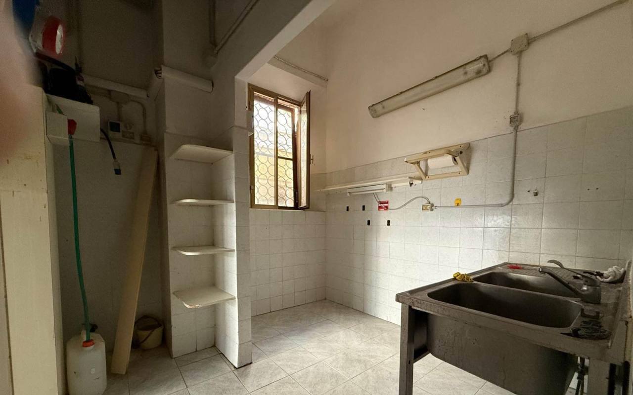 Attività commerciali in vendita a San Vincenzo (LI) - rif. 97 csv