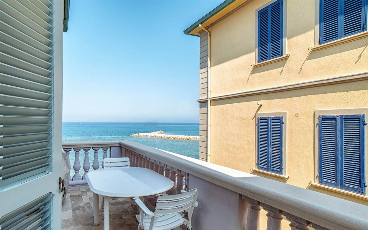 Appartamento in vendita a San Vincenzo (LI) - rif. 202 ce
