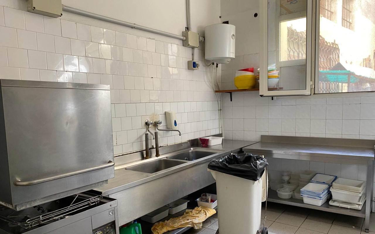 Attività commerciali in vendita a San Vincenzo (LI) - rif. 98 csv