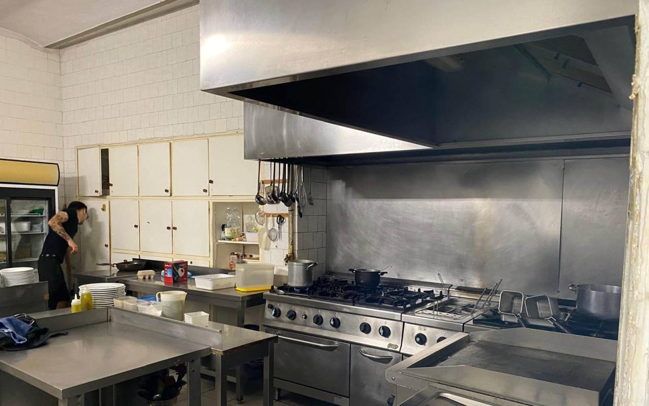 Attività commerciali in vendita a San Vincenzo (LI) - rif. 98 csv