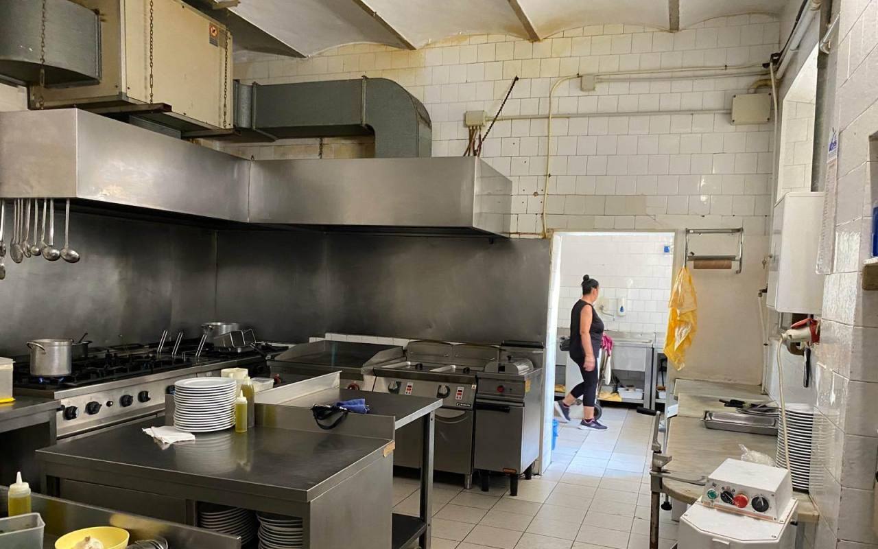 Attività commerciali in vendita a San Vincenzo (LI) - rif. 98 csv