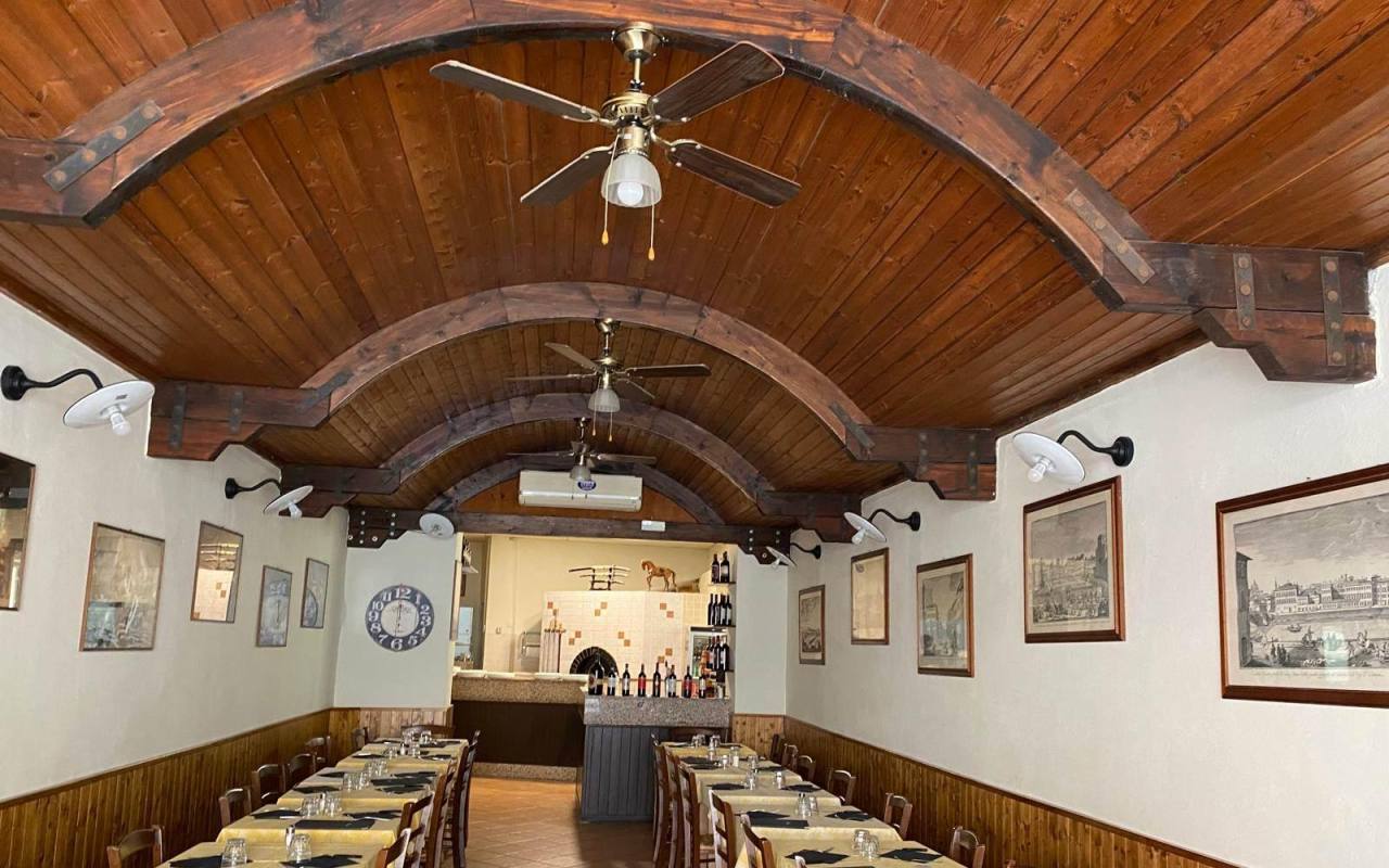 Attività commerciali in vendita a San Vincenzo (LI) - rif. 98 csv