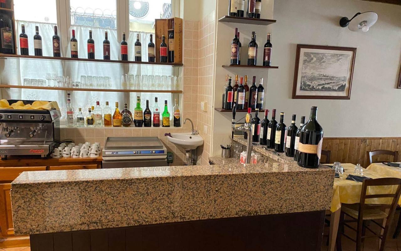 Attività commerciali in vendita a San Vincenzo (LI) - rif. 98 csv