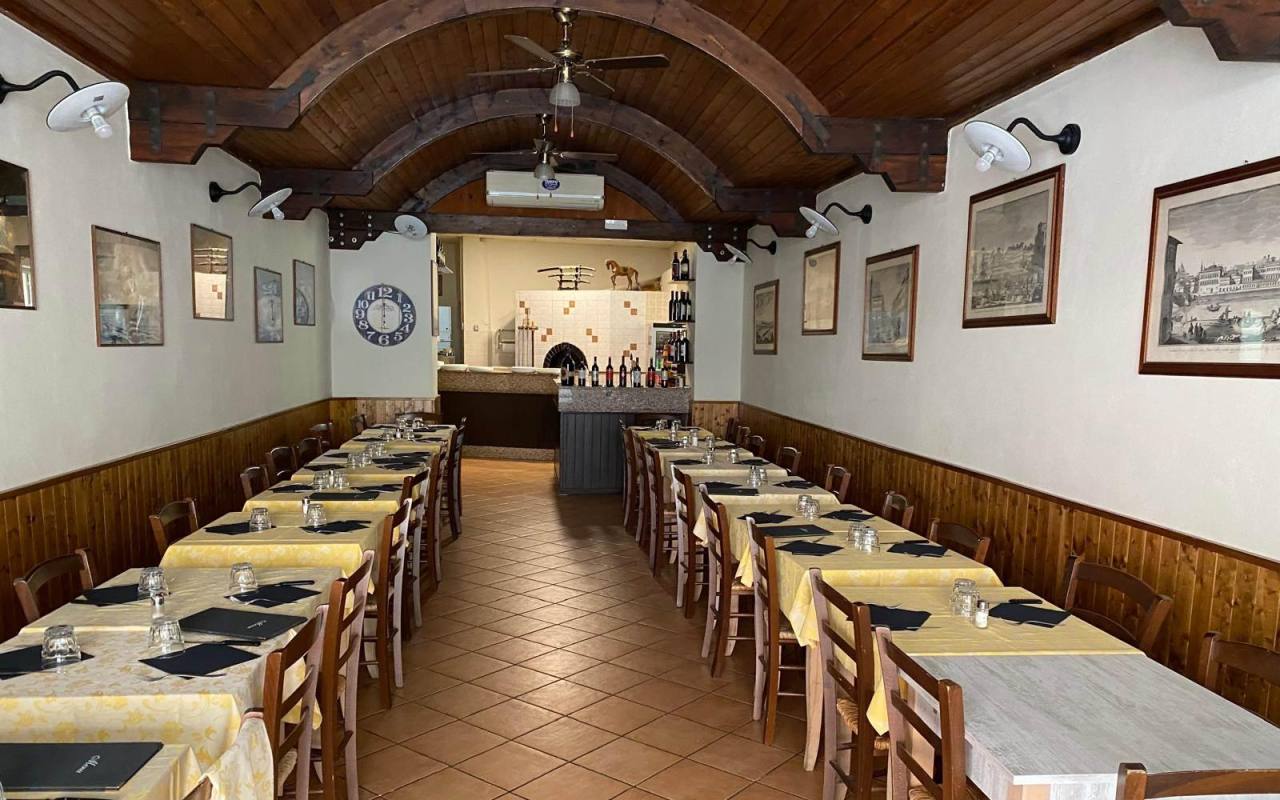 Attività commerciali in vendita a San Vincenzo (LI) - rif. 98 csv