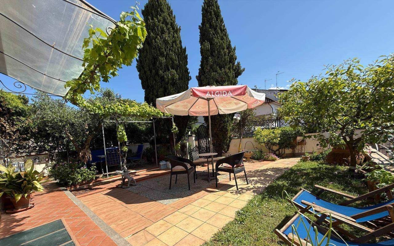 Villa in vendita a San Vincenzo (LI) - rif. 165 vsv