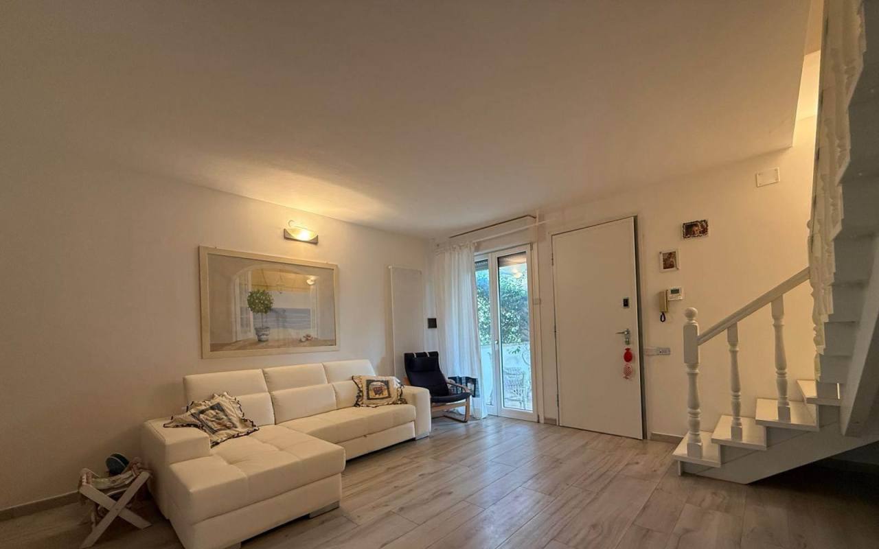 Villa in vendita a San Vincenzo (LI) - rif. 167 vsv