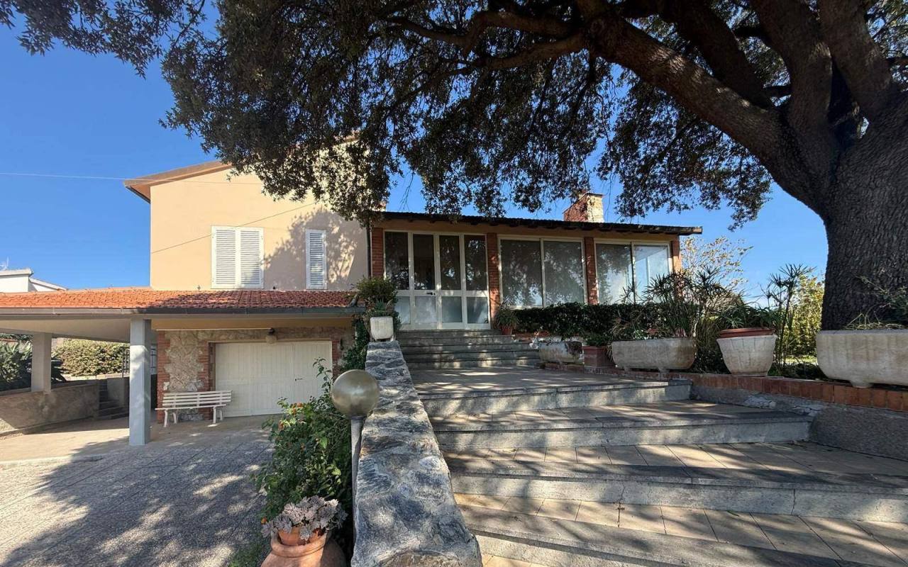 Villa in vendita a San Vincenzo (LI) - rif. 169 vsv